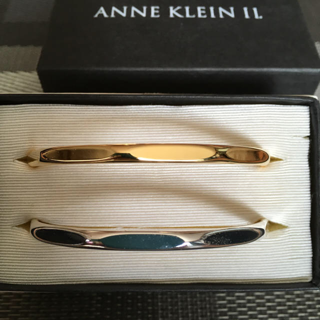 ANNE KLEIN(アンクライン)のANNE  KLEIN Ⅱ  バングル   新品✨ レディースのアクセサリー(ブレスレット/バングル)の商品写真