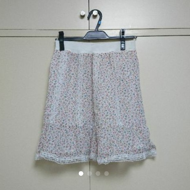 PRIME PATTERN(プライムパターン)の小花柄裾レーススカート☆ヴィスミッシュマッシュロペピクニック系 レディースのスカート(ミニスカート)の商品写真