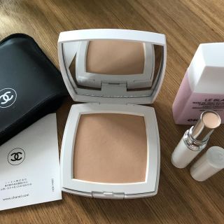 シャネル(CHANEL)の【お値下げ】シャネルCHANEL ファンデーション 下地 コンシーラー(その他)