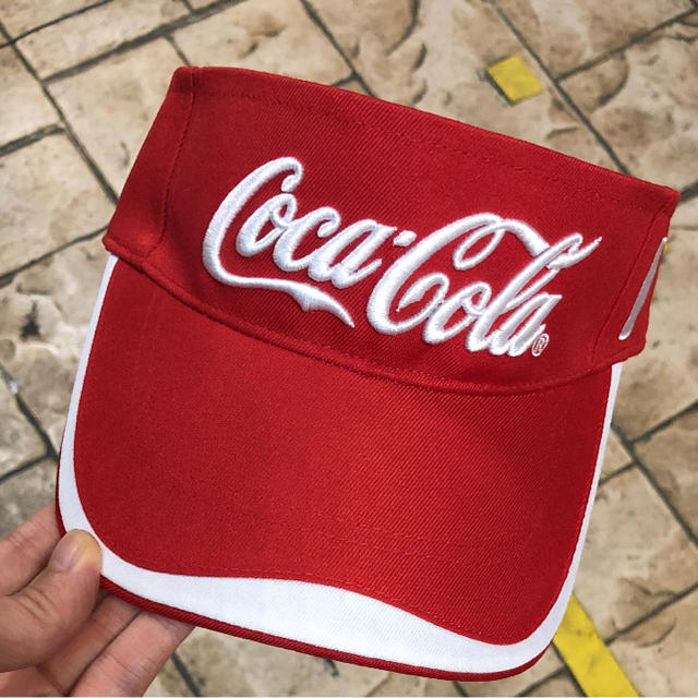 コカ・コーラ(コカコーラ)のコカコーラ サンバイザー 赤 メンズの帽子(サンバイザー)の商品写真