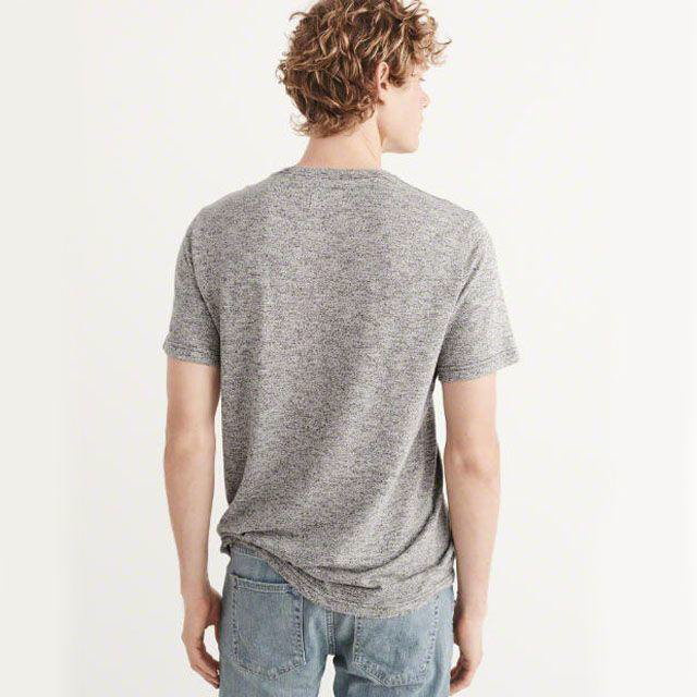 Abercrombie&Fitch(アバクロンビーアンドフィッチ)の★新品★アバクロンビー&フィッチ★半袖ニットTシャツ (Grey/XL) メンズのトップス(Tシャツ/カットソー(半袖/袖なし))の商品写真