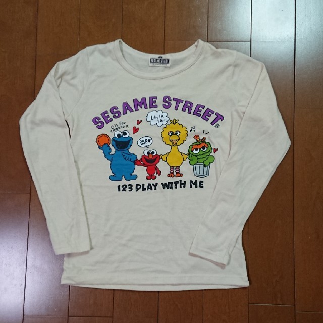 SESAME STREET(セサミストリート)の長袖Ｔシャツ   セサミストリート  Ｍサイズ キッズ/ベビー/マタニティのキッズ服女の子用(90cm~)(Tシャツ/カットソー)の商品写真
