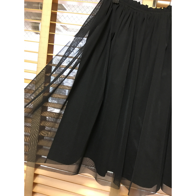 Spick & Span(スピックアンドスパン)のスピック＆スパン リバーシブル2wayスカート 黒チュール レディースのスカート(ひざ丈スカート)の商品写真