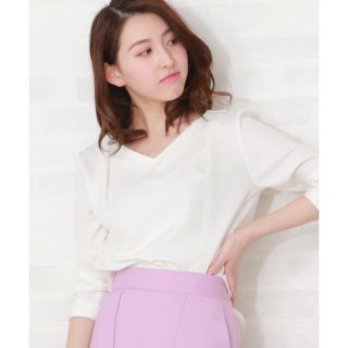 エヌナチュラルビューティーベーシック(N.Natural beauty basic)のN. タックドレープVネックブラウス(シャツ/ブラウス(長袖/七分))