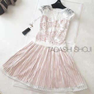 タダシショウジ(TADASHI SHOJI)の新品未使用♡タダシショージ TADASHI ドレス ワンピース 刺繍(ひざ丈ワンピース)