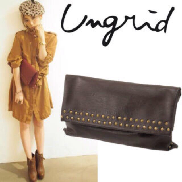 Ungrid(アングリッド)の美品☆スタッズクラッチバッグ レディースのバッグ(クラッチバッグ)の商品写真