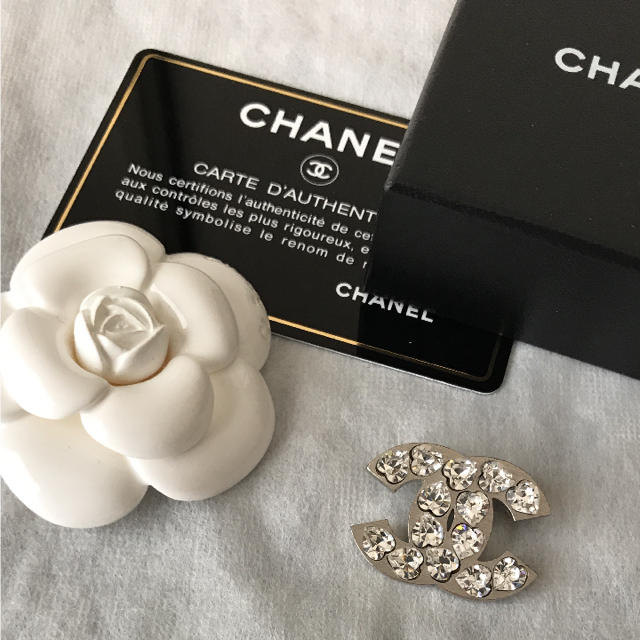 CHANEL - シャネル ブローチ 正規品 百貨店購入 刻印有の通販 by M｜シャネルならラクマ