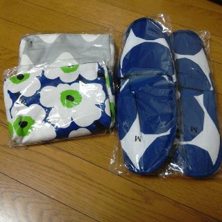 マリメッコ(marimekko)の新品未使用　フィンランド航空　ビジネスクラス　往復アメニティー　マリメッコ(ポーチ)