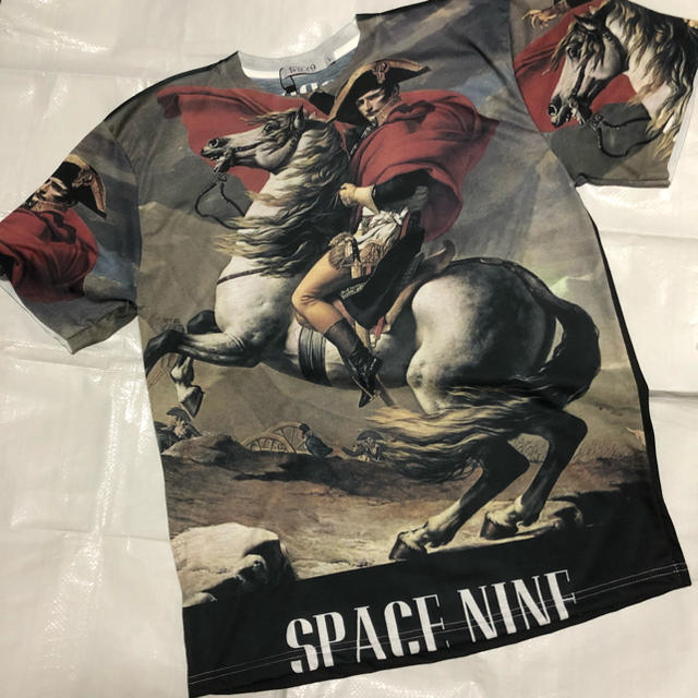 SPACE NINE （スペース9）ナポレオン柄 Tシャツ 【新品未使用】 メンズのトップス(Tシャツ/カットソー(半袖/袖なし))の商品写真