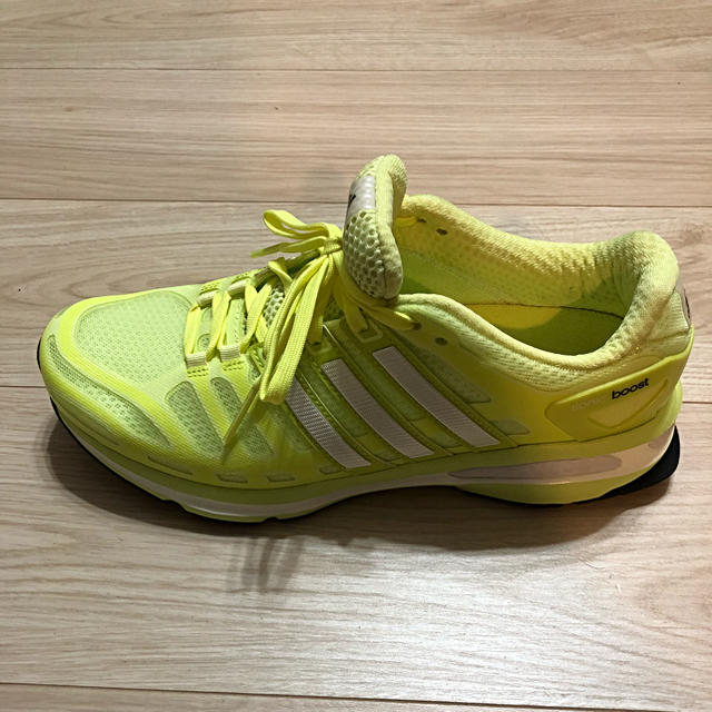 adidas(アディダス)の【美品】adidas アディダス ランニングシューズ 24cm スポーツ/アウトドアのランニング(シューズ)の商品写真