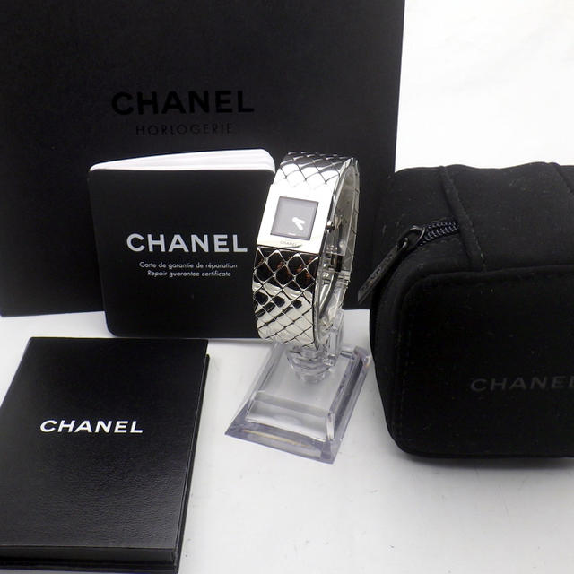 CHANEL レディース 腕時計の通販 by キャバリア's shop｜シャネルならラクマ - シャネル マトラッセ H0009 低価