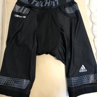 アディダス(adidas)のadidas techfit コンプレッション ハーフパンツ ブラック(ショートパンツ)