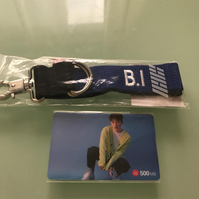 iKON BI  ストラップキーリング&カード
