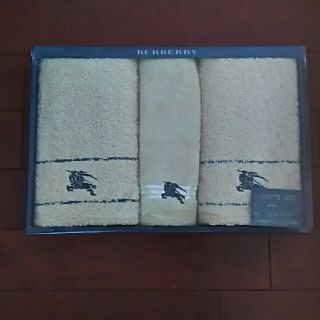 バーバリー(BURBERRY)のバーバリー タオルセット 新品(タオル/バス用品)