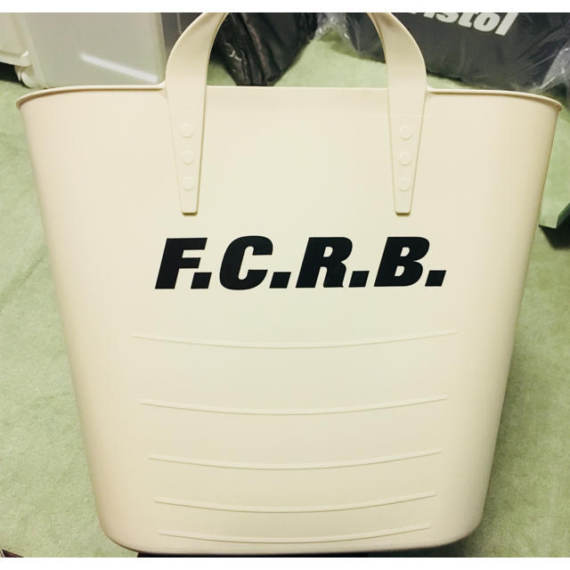 F.C.R.B. バスケット オフホワイト 新品・未使用品！