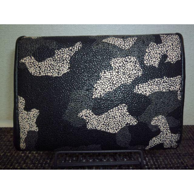 ユウチ様専用　ブラック迷彩柄二つ折り財布　送料込 レディースのファッション小物(財布)の商品写真