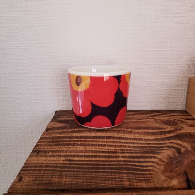 marimekko(マリメッコ)の未使用　マリメッコ　ラテマグ インテリア/住まい/日用品のキッチン/食器(グラス/カップ)の商品写真