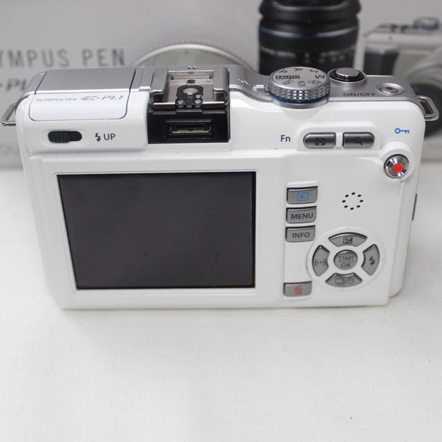 OLYMPUS PL1 ミラーレスカメラの通販 by ❤️YUMEKA❤️｜オリンパスならラクマ - ❤️Wi-Fi❤️オリンパス 日本製