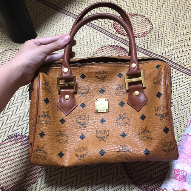 MCM(エムシーエム)のMCM エムシーエム レディースのバッグ(リュック/バックパック)の商品写真