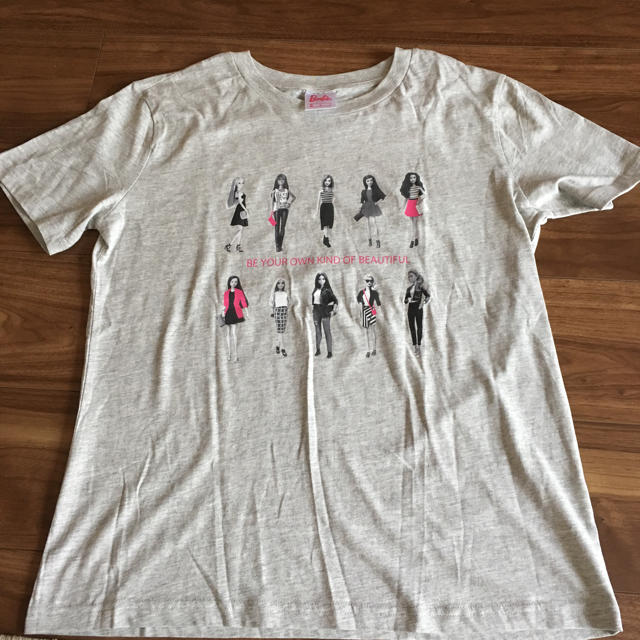 Barbie(バービー)のバービーTシャツ新品 レディースのトップス(Tシャツ(半袖/袖なし))の商品写真