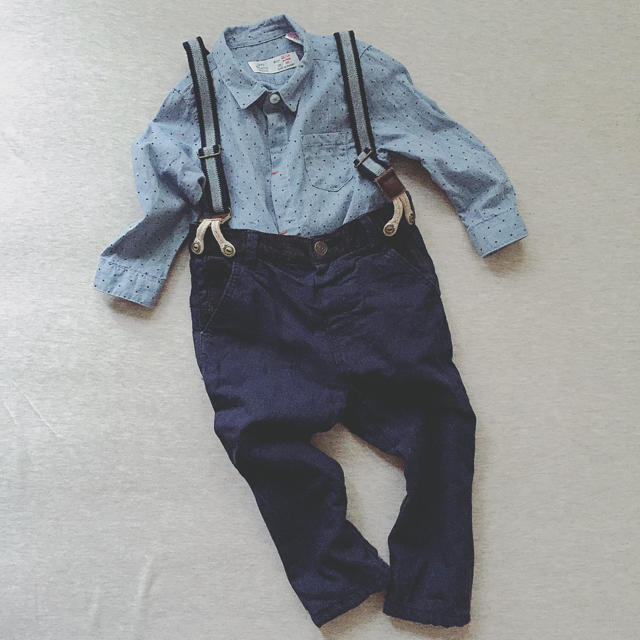 ZARA KIDS(ザラキッズ)のZARA baby 86 ブラウス & サスペンダー付きパンツ キッズ/ベビー/マタニティのベビー服(~85cm)(セレモニードレス/スーツ)の商品写真