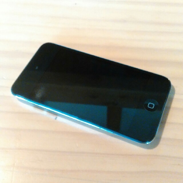 iPod touch(アイポッドタッチ)の取り置き、hart0810+eさま専用ipod touch 32GB 第四世代 スマホ/家電/カメラのオーディオ機器(ポータブルプレーヤー)の商品写真