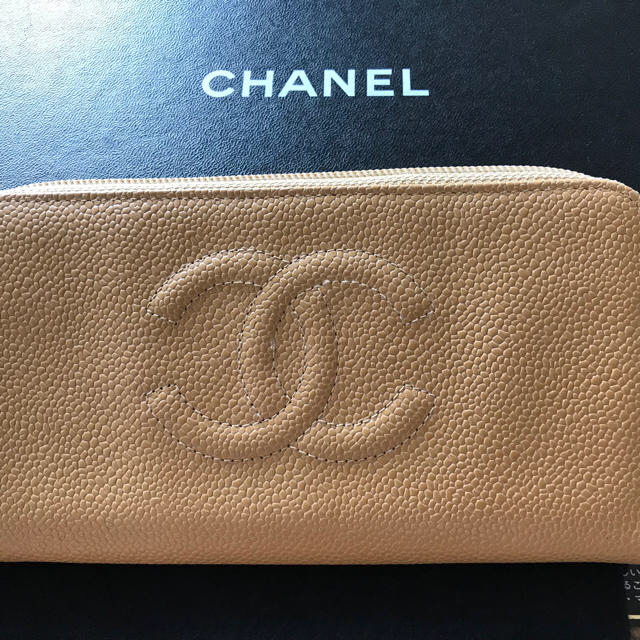 CHANEL(シャネル)のBlueさま専用です。CHANELベージュ新品♡長財布 レディースのファッション小物(財布)の商品写真