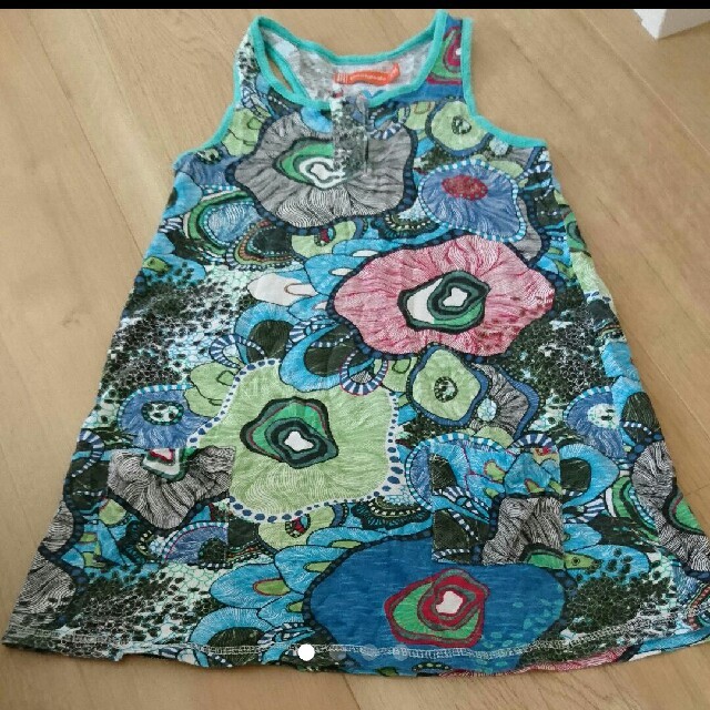 DESIGUAL(デシグアル)のデシグアル ランニング チュニック 130  7/8 キッズ/ベビー/マタニティのキッズ服女の子用(90cm~)(Tシャツ/カットソー)の商品写真