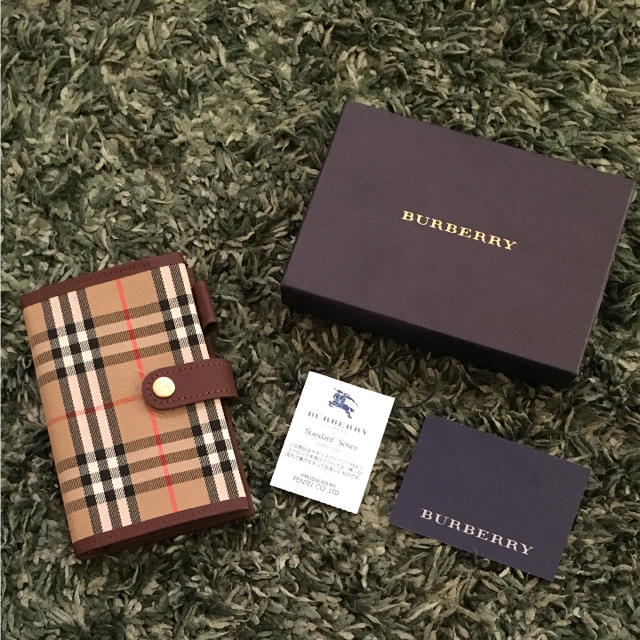 BURBERRY(バーバリー)の幸様専用☆バーバリー ミニ 手帳 未使用 インテリア/住まい/日用品の文房具(その他)の商品写真