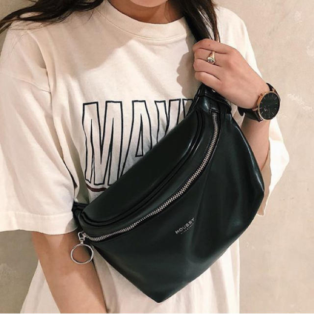 moussy(マウジー)の条件付価格♡MOUSSY waist&shoulder BAGボディバッグsly レディースのバッグ(ボディバッグ/ウエストポーチ)の商品写真