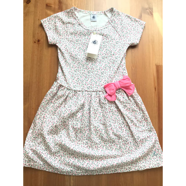 PETIT BATEAU(プチバトー)のmaya様専用♡プチバトー3点おまとめ キッズ/ベビー/マタニティのキッズ服女の子用(90cm~)(ワンピース)の商品写真