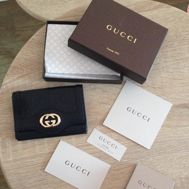 Gucci(グッチ)のGUCCI カードケース 保証書つき レディースのファッション小物(名刺入れ/定期入れ)の商品写真