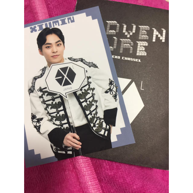 EXO(エクソ)のEXO シウミン トレカ ペンミ エンタメ/ホビーのCD(K-POP/アジア)の商品写真