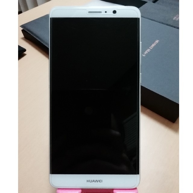 Huawei mate9 シルバー SIMフリー スマホ/家電/カメラのスマートフォン/携帯電話(スマートフォン本体)の商品写真
