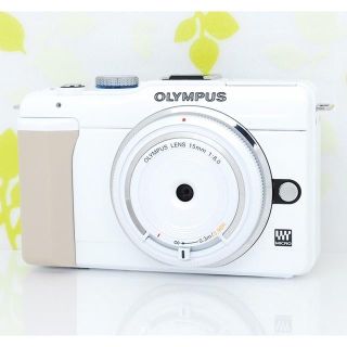 オリンパス(OLYMPUS)の★超絶軽量コンパクト！超可愛いホワイトカラー♪☆オリンパス E-PL1s★(ミラーレス一眼)