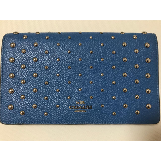 COACH コーチ スタッズ財布(ショルダーストラップ付き)