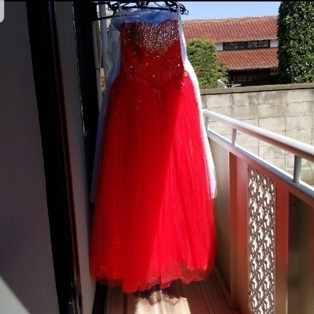カラードレス、赤