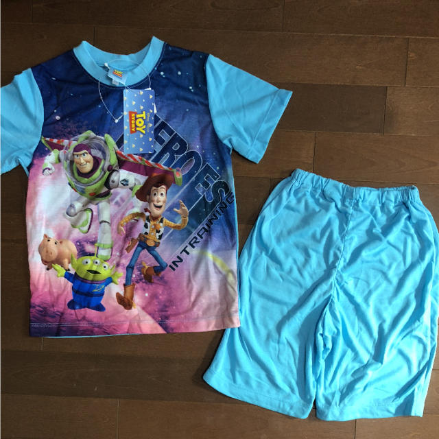 Disney(ディズニー)のYM mart 様 専用 キッズ/ベビー/マタニティのキッズ服男の子用(90cm~)(パジャマ)の商品写真