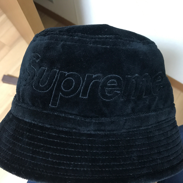 Supreme(シュプリーム)のラコステ supreme バケットキャップ メンズの帽子(キャップ)の商品写真