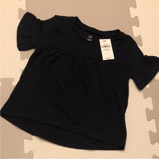 babyGAP(ベビーギャップ)の連休限定お値下げ！Baby GAP 女の子 シンプル ネイビー Tシャツ♡80 キッズ/ベビー/マタニティのベビー服(~85cm)(Ｔシャツ)の商品写真