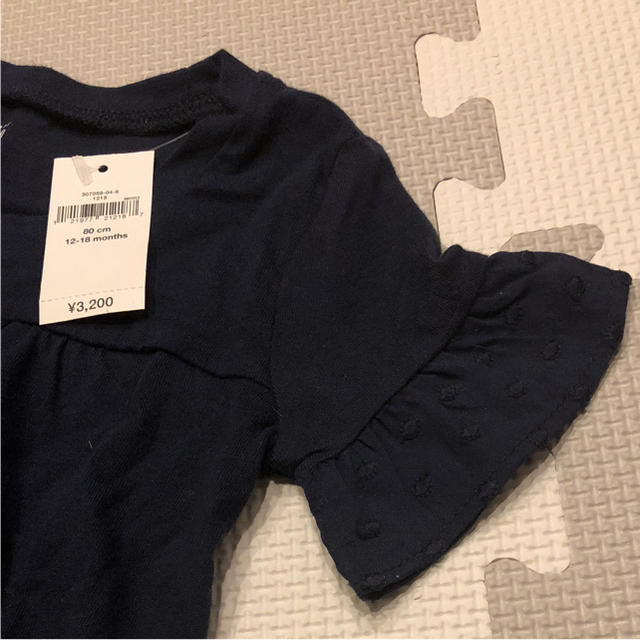 babyGAP(ベビーギャップ)の連休限定お値下げ！Baby GAP 女の子 シンプル ネイビー Tシャツ♡80 キッズ/ベビー/マタニティのベビー服(~85cm)(Ｔシャツ)の商品写真