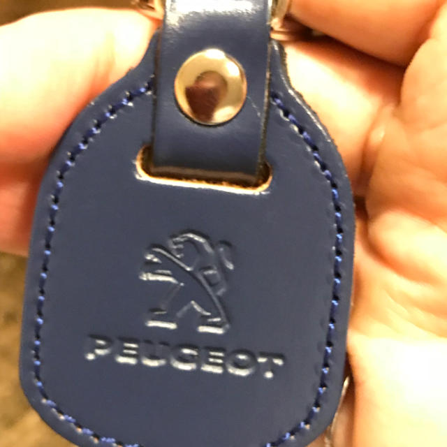 Peugeot(プジョー)のキーホルダー プジョー レディースのファッション小物(キーホルダー)の商品写真