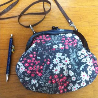 フェリシモ(FELISSIMO)の花柄 小さな がま口Ｂａｇ(ショルダーバッグ)