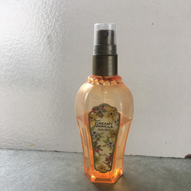 ヴァシリーサ クリーミーバニラ コスメ/美容の香水(香水(女性用))の商品写真