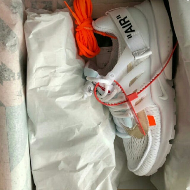 NIKE　off-white プレスト