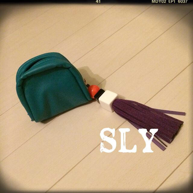 SLY(スライ)のSLY フリンジポーチ レディースのファッション小物(ポーチ)の商品写真