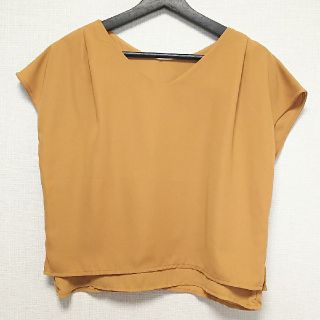 イング(INGNI)の【mino様専用】INGNI半袖シフォンブラウスベージュ イングVネックショート(シャツ/ブラウス(半袖/袖なし))