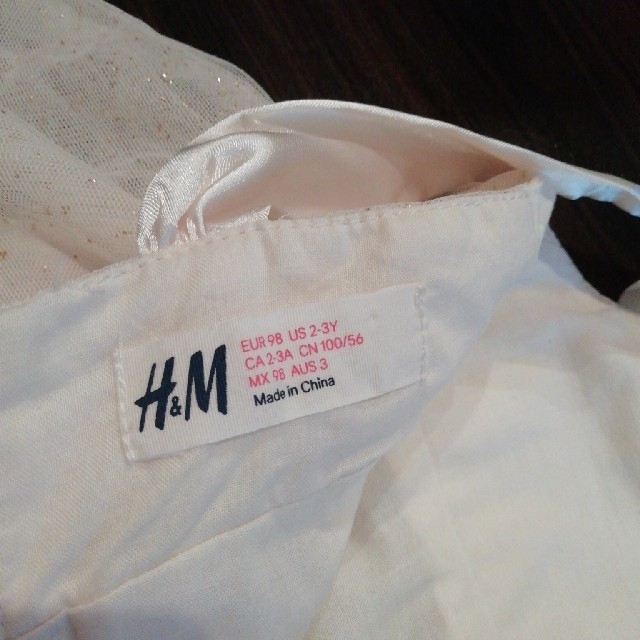 H&M(エイチアンドエム)のH&M ドレス キッズ/ベビー/マタニティのキッズ服女の子用(90cm~)(ドレス/フォーマル)の商品写真