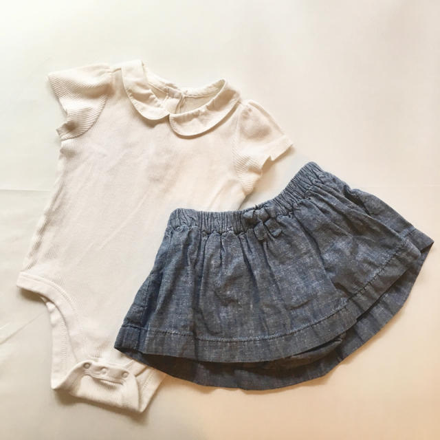 babyGAP(ベビーギャップ)のbaby Gapロンパース&スカパンセット キッズ/ベビー/マタニティのベビー服(~85cm)(ロンパース)の商品写真