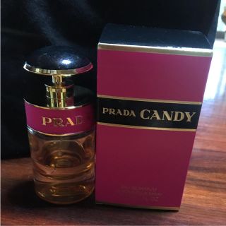 プラダ(PRADA)の【PRADA】キャンディ オーデパルファム 30ml(香水(女性用))